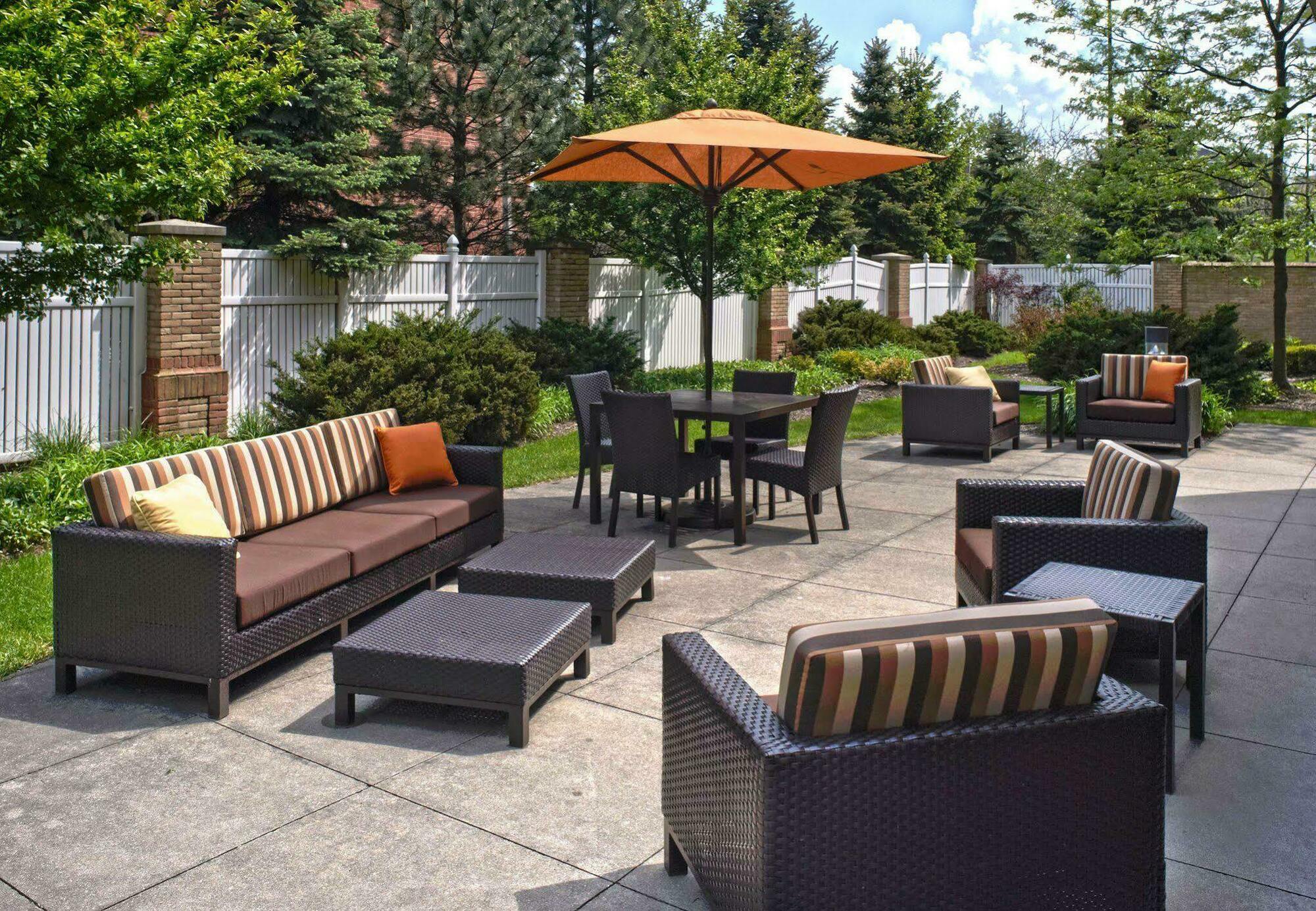 מלון Courtyard Cleveland אינדפנדנס מסעדה תמונה